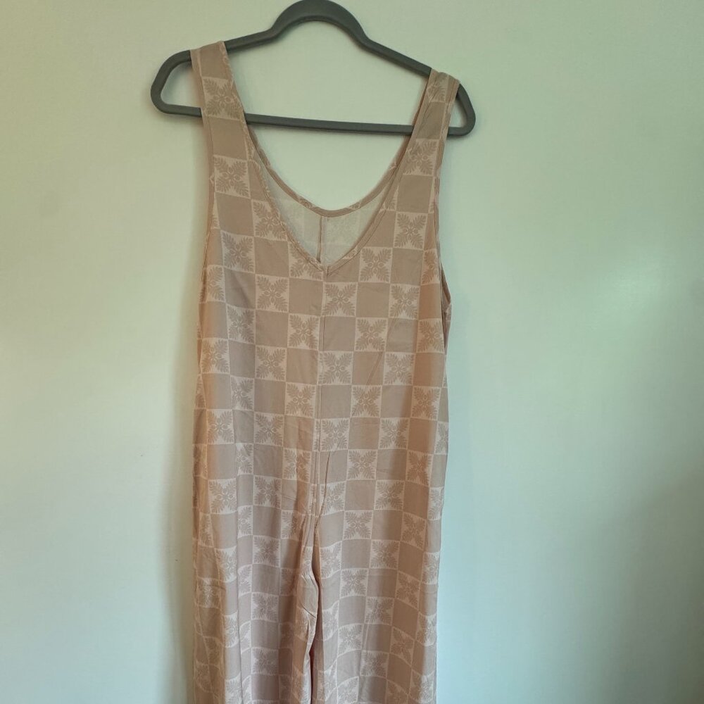 NWOT medium henohea noe jumper in signature ʻulu